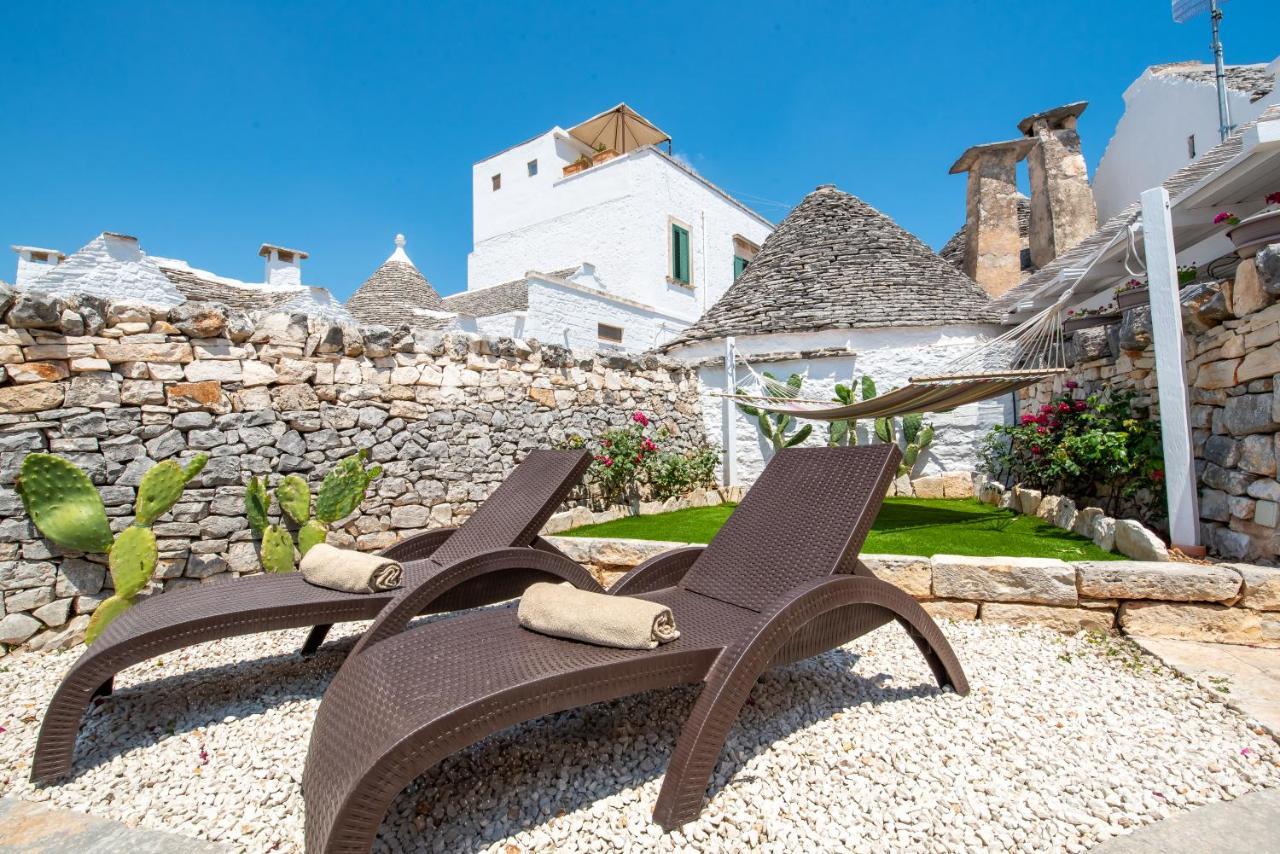 Trulli Holiday Deluxe & Wellness ألبيروبيللو المظهر الخارجي الصورة