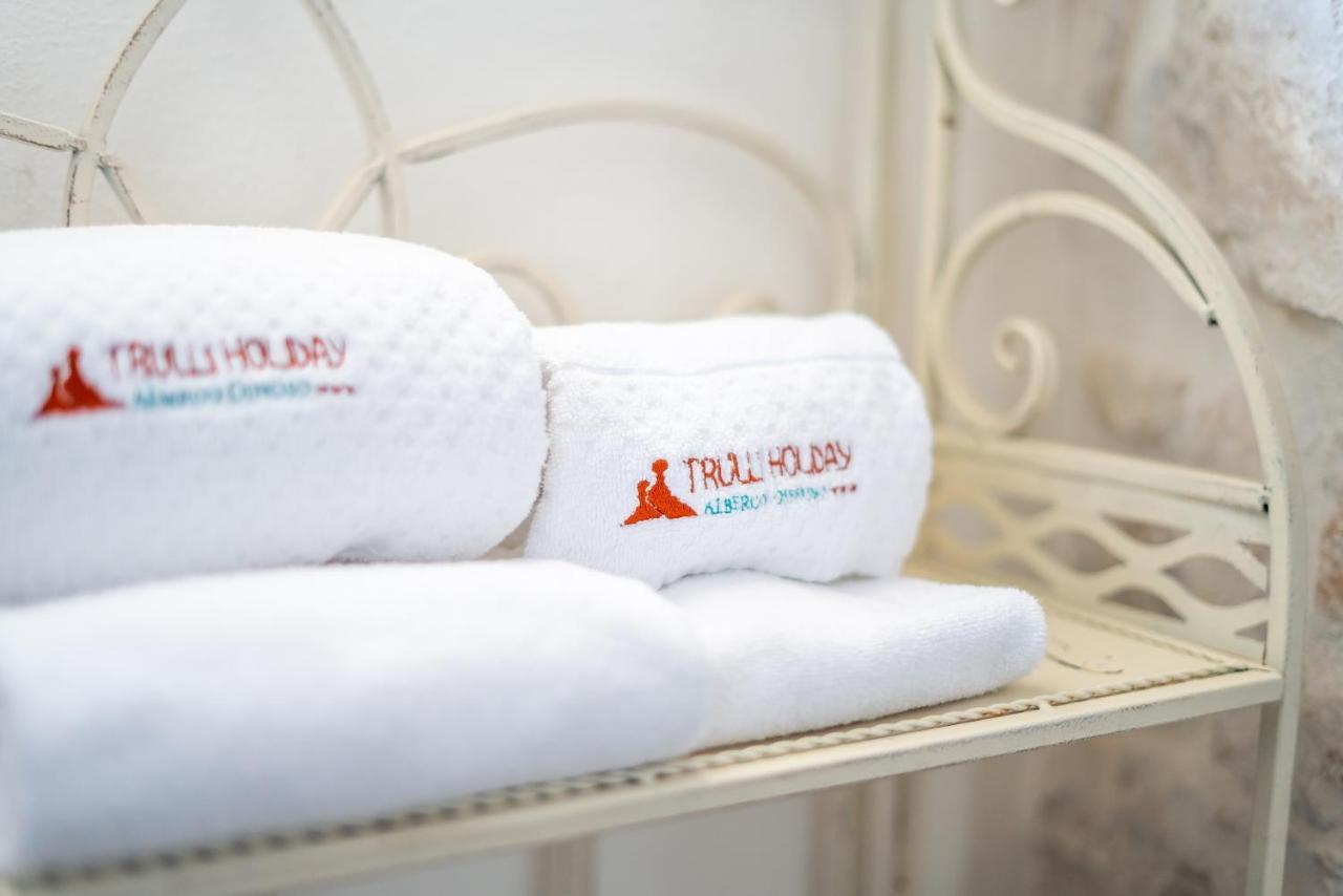 Trulli Holiday Deluxe & Wellness ألبيروبيللو المظهر الخارجي الصورة