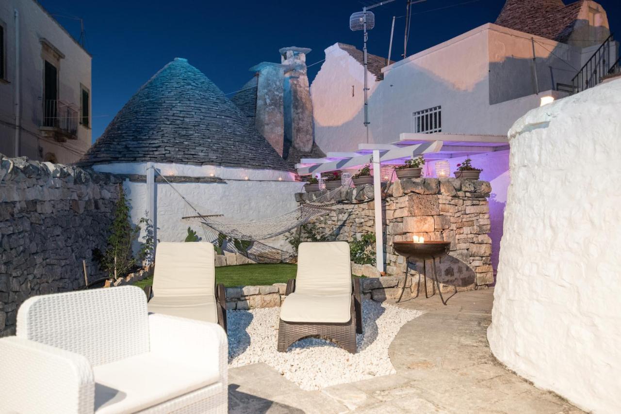 Trulli Holiday Deluxe & Wellness ألبيروبيللو المظهر الخارجي الصورة